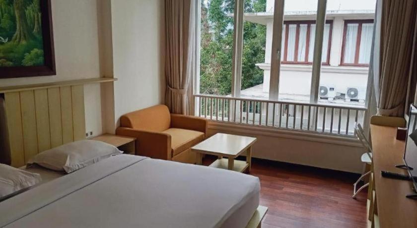 Jimmers Mountain Resort Puncak Exterior foto